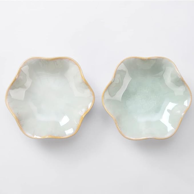 Lotus Leaf Shape Decorative Ring Tray, Small Key Bowl, Ceramic Trinket Tray Jewelry Dish Organizing Necklace Earrings, Home Decoration for Mom Best Friend Sister, Light Green.