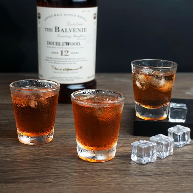 BCnmviku 1.5 oz Shot Glasses Sets with Heavy Base, Clear Shot Glass (6 Pack)