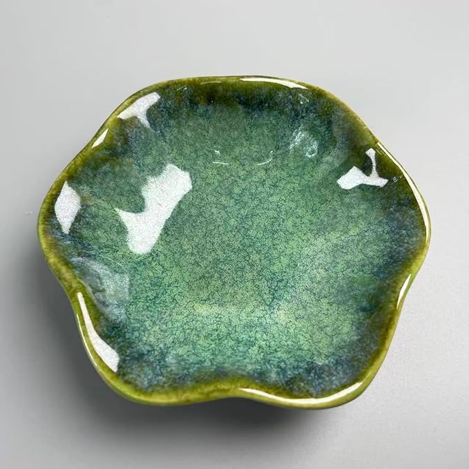 Jewelry Dish Tray - Ceramic Trinket Tray for Rings, Keys, Earrings | Decorative Key Bowl for Women, Gift for Friends, Sisters, Daughter, Mother, Lotus leaf shap, Jewelry Trays (Emerald Green)