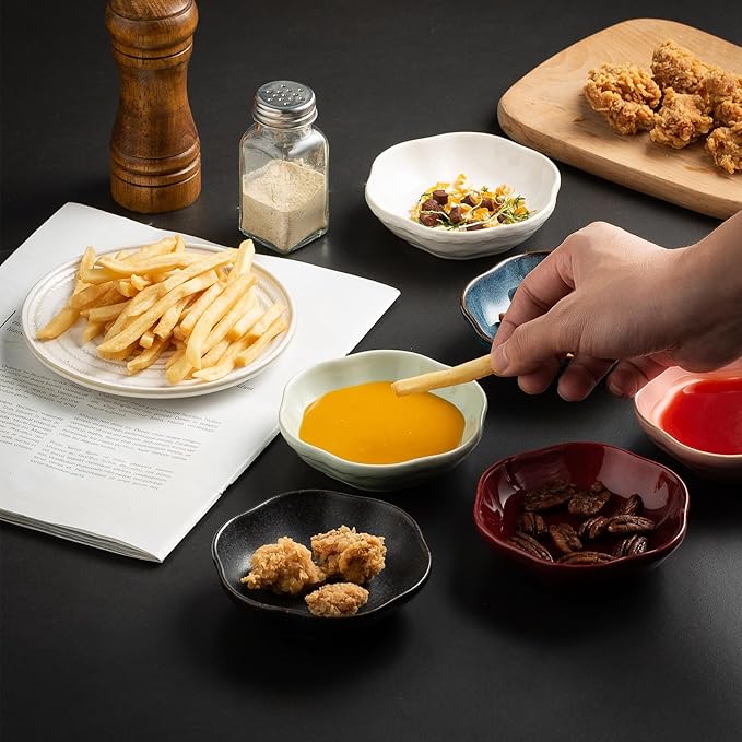 4.4Oz Kiln-Changed Dipping Bowls, 4.3 Inches Ceramic Flower-Shaped Soy Sauce Dishes, Small Appetizer/Side Plates Set of 4 (pink)