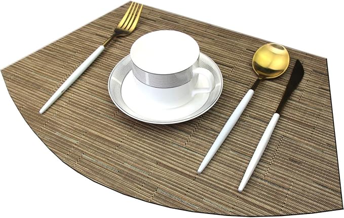 Wedge Shape Placemats for Round Dinner Table Woven Vinyl Wipe Clean Non Slip Plastic Table Mats Set of 6（Khaki）