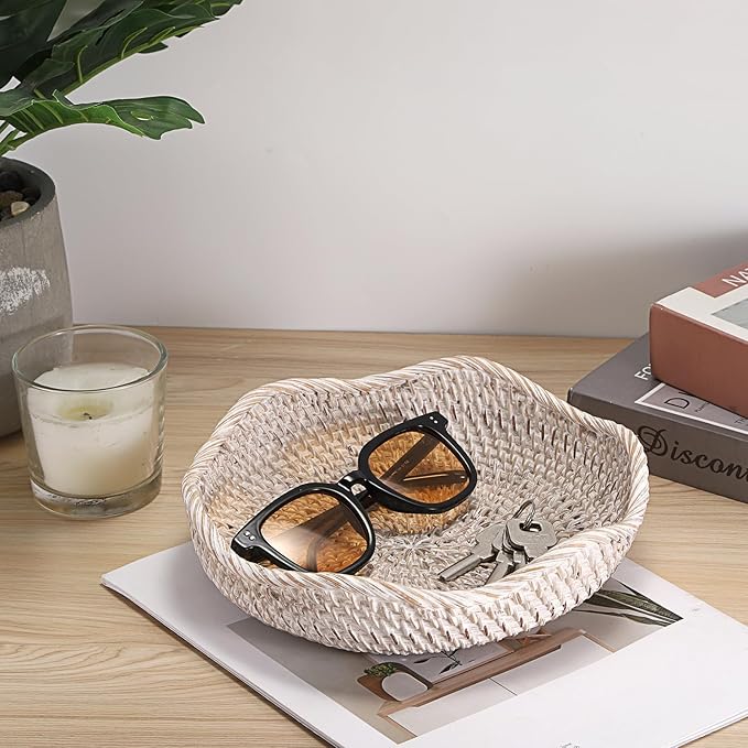 Hipiwe Decorative Key Tray Rattan Storage Bowl Food Serving Basket for Fruit Bread Candy Handwoven Basket Tray for Entryway Table Kitchen, Whitewash 8.6 Inch