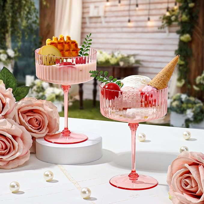 XUWAIDSGN 100 Pcs Champagne Martini Glasses 9 Oz with Gilded Removable Gold Rim Coupe Glasses Pink Martini Glasses Plastic Mimosa Vintage Coupe Glasses Set For Wedding Anniversary (100, Ribbed Pink)