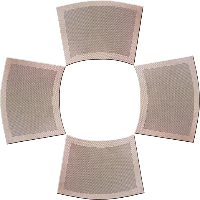 Wedge Shape Placemats for Round Dinner Table Woven Vinyl Wipe Clean Non Slip Plastic Table Mats Set of 4（Champagne）