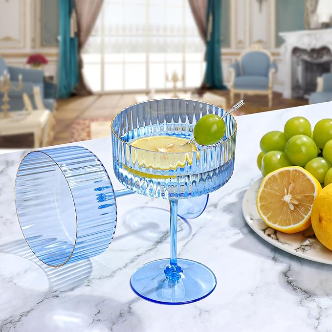 XUWAIDSGN 100 Pcs Champagne Martini Glasses 9 Oz with Gilded Removable Gold Rim Coupe Glasses Pink Martini Glasses Plastic Mimosa Vintage Coupe Glasses Set For Wedding Anniversary (100, Clear Blue)