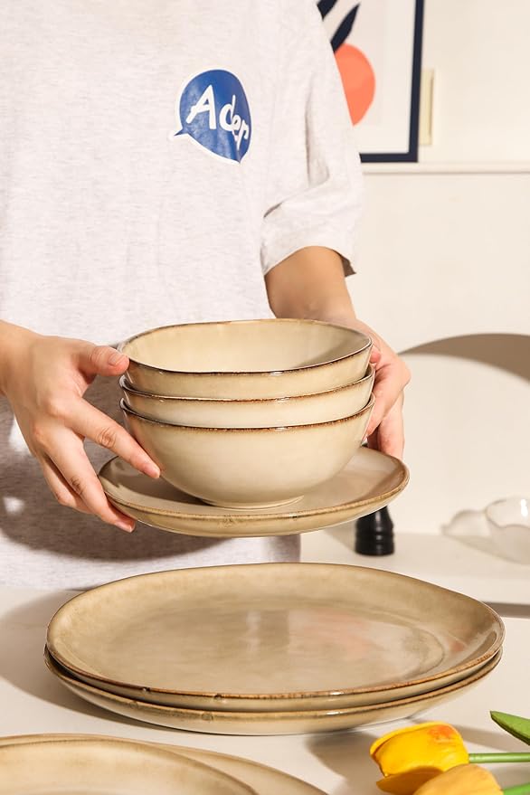 12-Piece Stoneware Dinnerware Set for 4 (Cream)