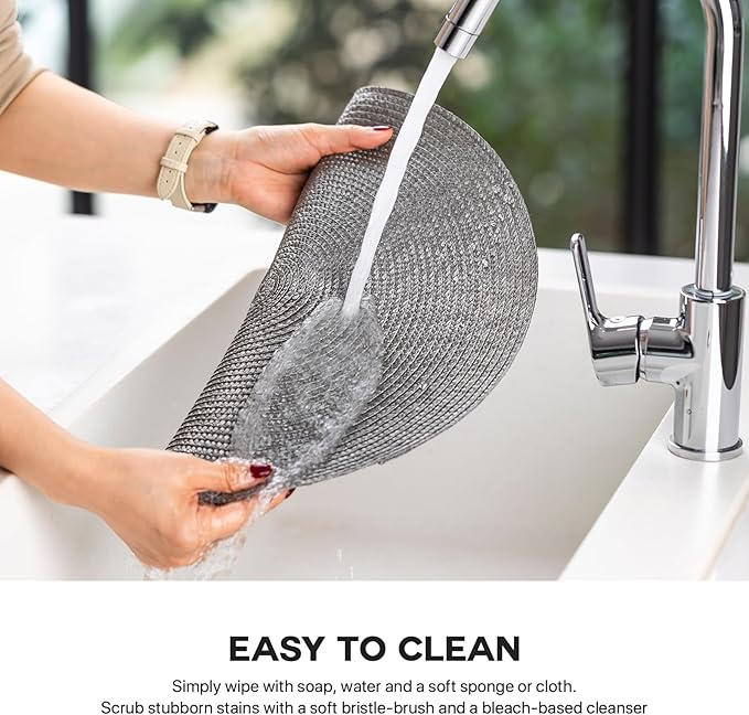 Round Placemats Set of 4 Plastic Woven Placemats Washable Wipeable Table Mats for Dining Table Heat Resistant Non-Slip Circle Place Mats (Gray)