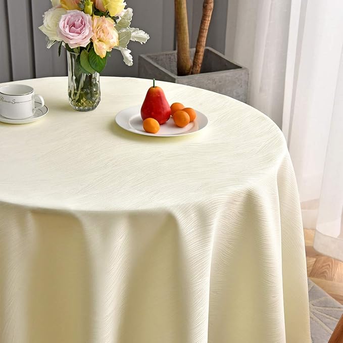 maxmill Jacquard Round Table Cloth Swirl Pattern Waterproof Antiwrinkle Heavy Weight Soft Tablecloths for Circular Table Cover and Kitchen Dinning Tabletop Decoration Round 70 Inch Ivory