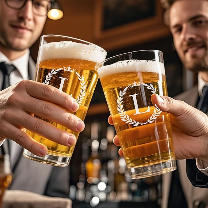Personalized Beer Glasses Gifts for Men, 16 oz Pint Glasses Monogrammed A-Z Drinking Glass Cups Customized Gift, Unique Christmas Anniversary Birthday Gifts for Men Him Dad Brother Husband Grandpa (L)