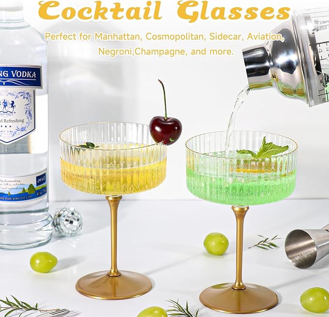 XUWAIDSGN 100 Pcs Champagne Martini Glasses 9 Oz with Gilded Removable Gold Rim Coupe Glasses Pink Martini Glasses Plastic Mimosa Vintage Coupe Glasses Set For Wedding Anniversary (100, Ribbed Gold)