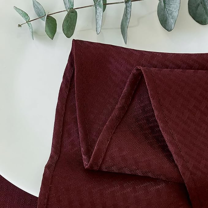 maxmill Round Weaved Texture Design Tablecloth Spill-Proof Wrinkle Free Soft Washable Table Cloth for Circular Table Cover, for Dining Room Buffet Banquet Parties Holiday Dinner, 90 Inch Burgundy