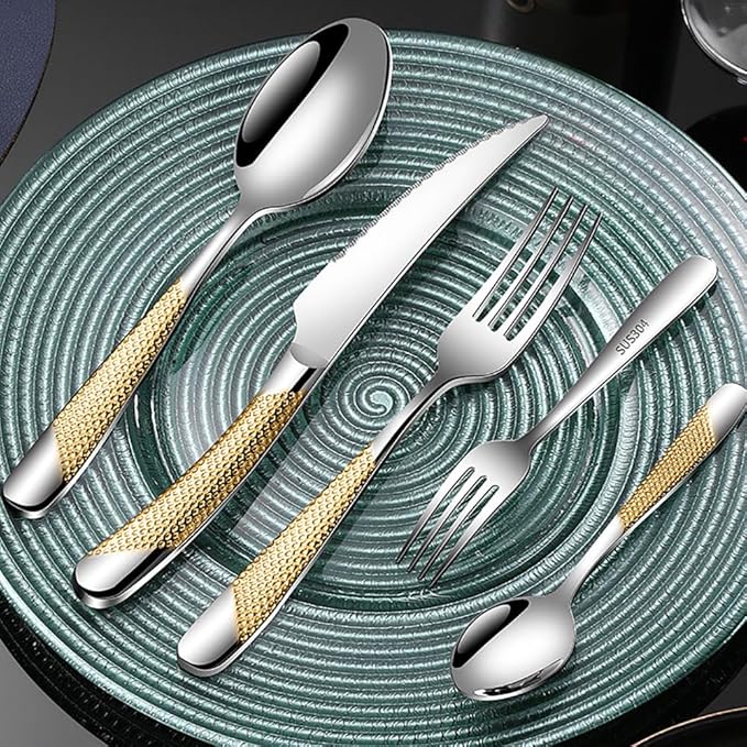 50-piece Luxury Gold-plated TWEE Silverware Set for 10 Palace Style Stainless Steel Flatware Cutlery Serving Utensils Eating Tableware for Home Kitchen Hotel Restaurant Mirror Polished