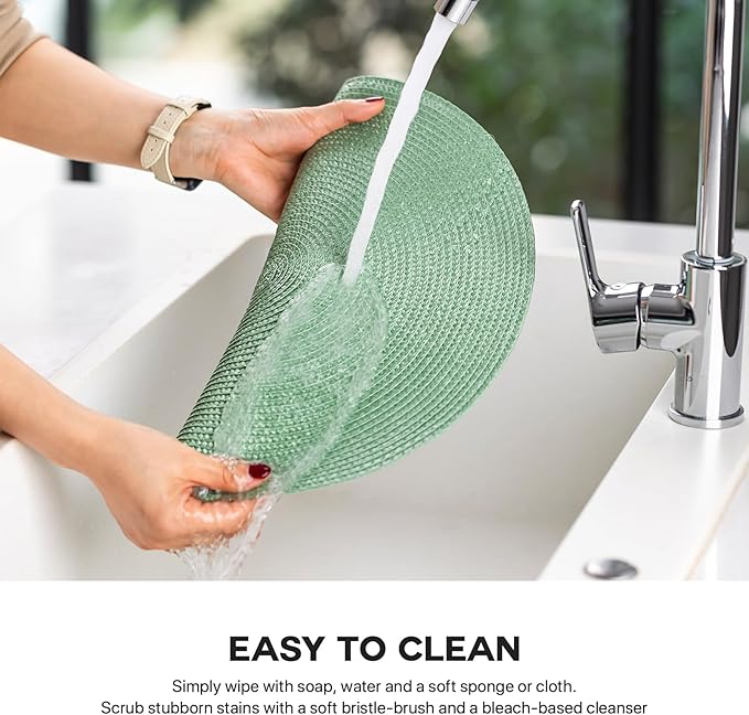 Round Placemats Set of 8 Plastic Woven Placemats Washable Wipeable Table Mats for Dining Table Heat Resistant Non-Slip Circle Place Mats (Green)