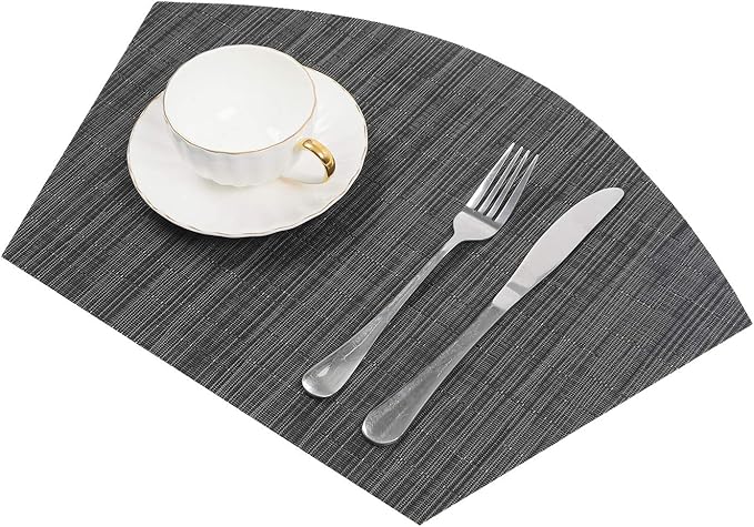 SHACOS Small Round Table Placemats Set of 5 Woven Vinyl Wedge Placemats with Centerpiece Round Table Mats Heat Resistant Wipe Clean (5, Black Gray)