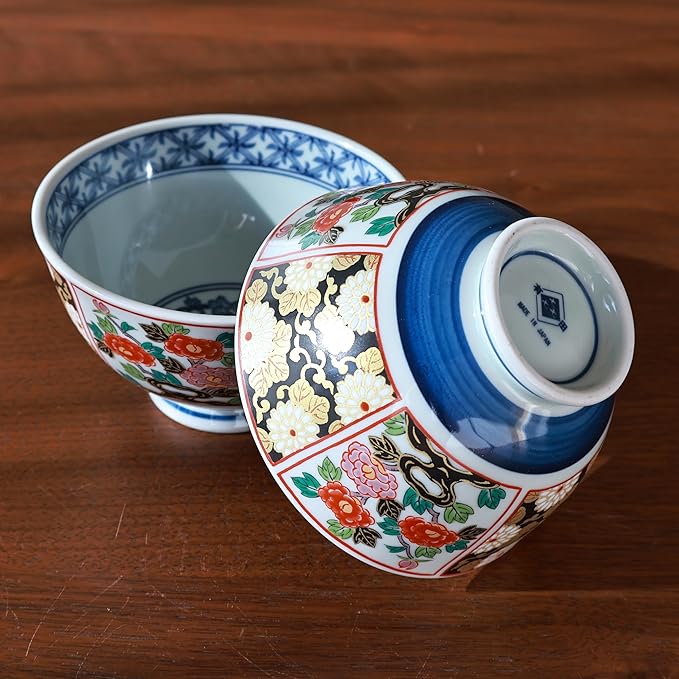 Japanese Blue and White Floral Porcelain Rice Bowl Set, 4.5 inch Small Decorative Japanese Bowl, Vintage-Style Asian Tableware, 2-Piece Porcelain Rice Bowls for Serving Rice or Side Dishes