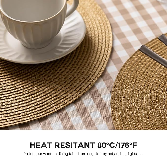 Round Placemats Set of 8 Plastic Woven Placemats Washable Wipeable Table Mats for Dining Table Heat Resistant Non-Slip Circle Place Mats (Tan)