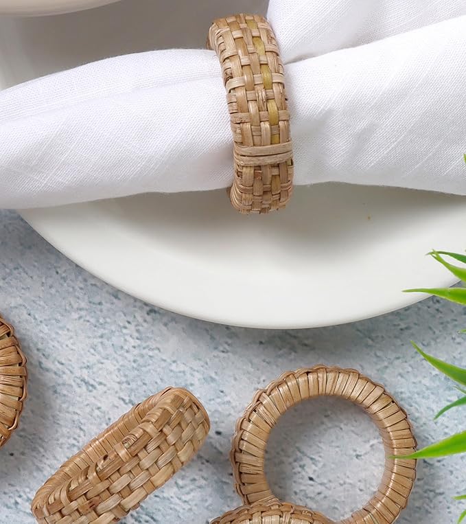 CLEENTABLE Jute Napkin Ring, Hand Wovwn Napkin Rings - 12-Pcs Handmade Rattan Napkin Holders Fall Farmhouse Napkin Rings for Thanksgiving, Christmas, Wedding Table Decoration (Natural)