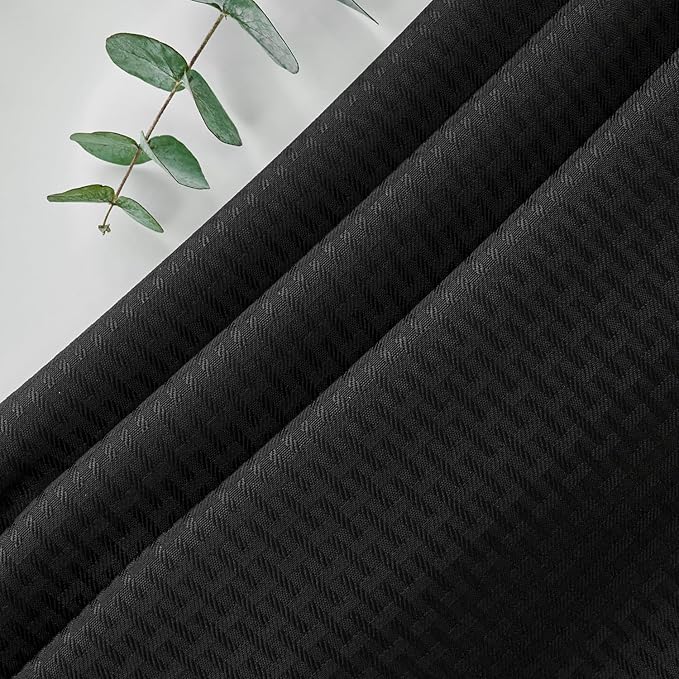 maxmill Round Weaved Texture Design Tablecloth Spill-Proof Wrinkle Free Soft Washable Table Cloth for Circular Table Cover, for Dining Room Buffet Banquet Parties Holiday Dinner, 70 Inch Black