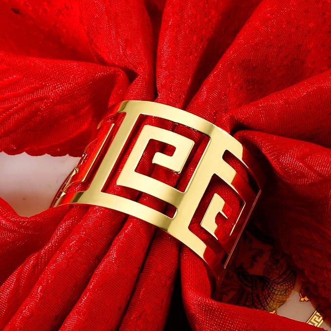 150 Pcs Gold Napkin Rings Hollow Out Napkin Rings Holder Set Metal Serviette Buckle Bulk for Dinner Table Decoration Christmas Holiday Wedding Party Birthday Banquet Gathering