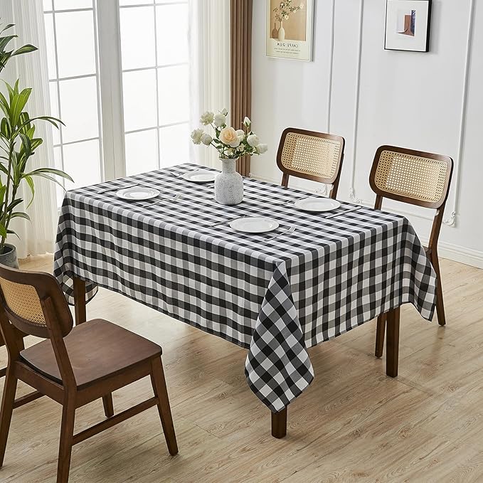 BALCONY & FALCON Gingham Table Cloth Rectangle – Machine Washable Wrinkle-Free Buffalo Checkered Tablecloth for 6ft 8ft Tables, Outdoor Picnic, Party, Kitchen Dining Decor (Black White, 55x95 Inch)