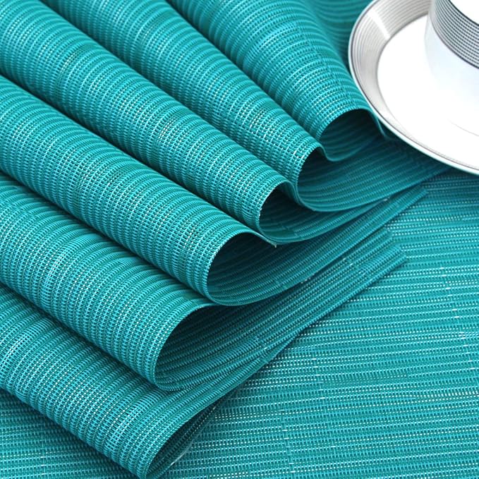 Wedge Shape Placemats for Round Dinner Table Woven Vinyl Non Slip Plastic PVC Table Mats Placemats Set of 4（Blue）