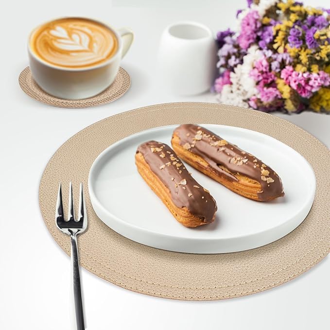 Set of 4 Faux Leather Gold Round Placemats and Coasters, Coffee Mats Kitchen Table Mats, Waterproof, Easy to Clean for Kitchen Dining Round Table