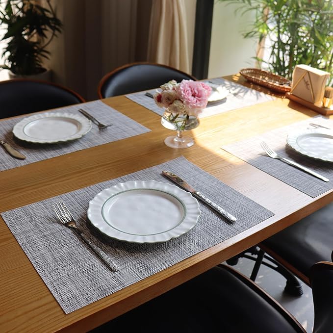 Placemats Set of 4,Heat Resistant Non-Slip Table Mats,Place mats for Dining Table,Washable Durable PVC Vinyl Woven Placemat（Light Gray）