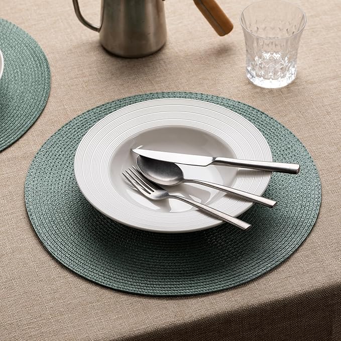 Round Placemats Set of 12 Plastic Woven Placemats Washable Wipeable Table Mats for Dining Table Heat Resistant Non-Slip Circle Place Mats (Dusk Green)