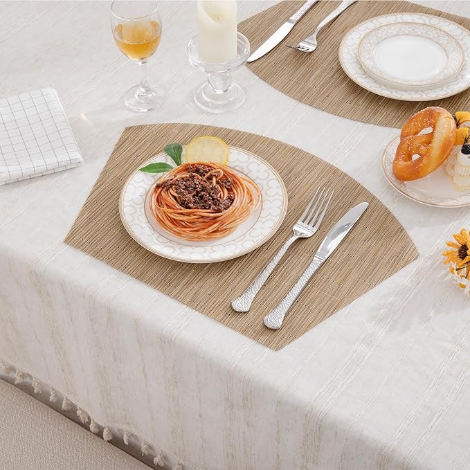 SHACOS Wedge Shape Placemats Set of 4 Woven Vinyl Round Table Placemat Curved Place Mats Wipe Clean Dining Table Mats Home Table Decor (4, Tan)