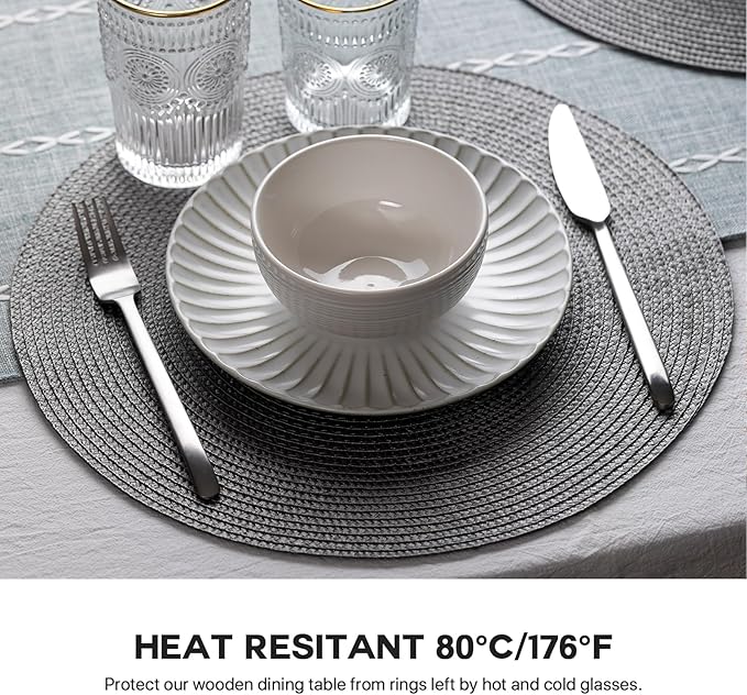 Round Placemats Set of 4 Plastic Woven Placemats Washable Wipeable Table Mats for Dining Table Heat Resistant Non-Slip Circle Place Mats (Gray)