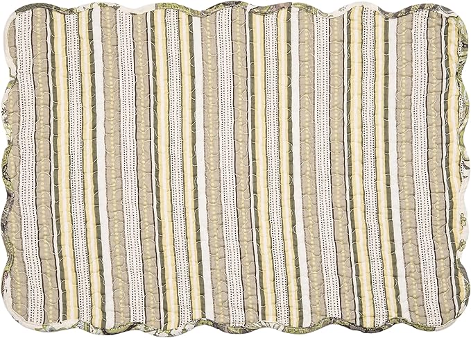 C&F Home 13" x 19" Amaya Reversible Scalloped Quilted Vintage Floral Flower Themed Jacobean Dining Tabletop Placemats Set of 6 All Seasons Spring Summer Home Kitchen Dinner Table Décor Decoration S/6