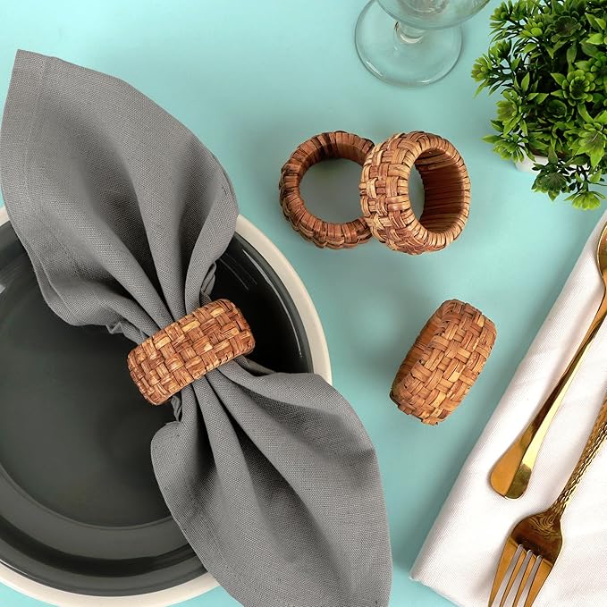ALPHA Living HOME 6 Pcs Boho Rattan Woven Napkin Rings, Farmhouse Water Hyacinth Wooden Rustic Napkin Rings Holders for Table Wedding Decor Home and Kitchen Décor (Brown)