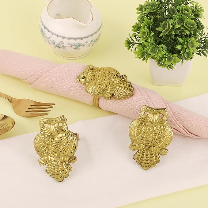 ALPHA Living HOME Metal Napkin Rings Set of 12, Decorative Napkin Holder for Dinner Table Décor, Farmhouse Modern Serviette Rings for Weddings, Receptions, Banquets, Daily Use (Antique Gold)