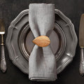 Decozen Set of 4 Gold Napkin Rings in Leaf Design, Festive, Table Decor Setting for Holiday, Wedding, Birthday, Kitchen, Home Decor, Housewarming Gift - Thanksgiving & Christmas Gift Decoration