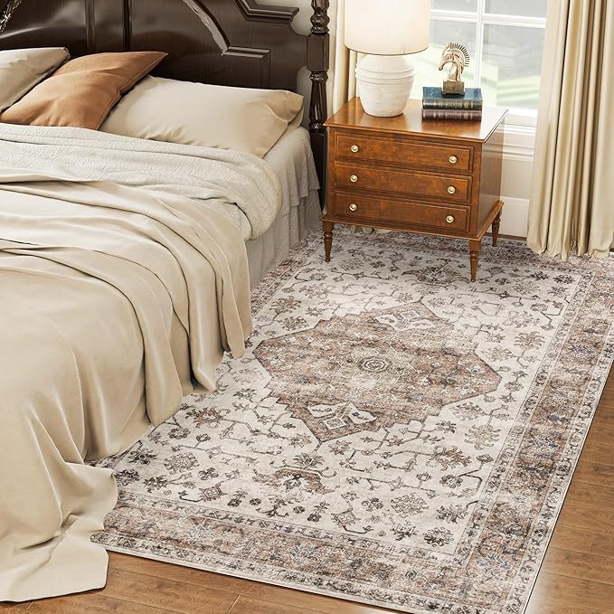 HOMCOM Washable Area Rug, 5'x7' Vintage Indoor Distressed Carpet, Retro Floor Cover Foldable, Floral Print Mat for Living Room, Bedroom, Dining Room, Tan