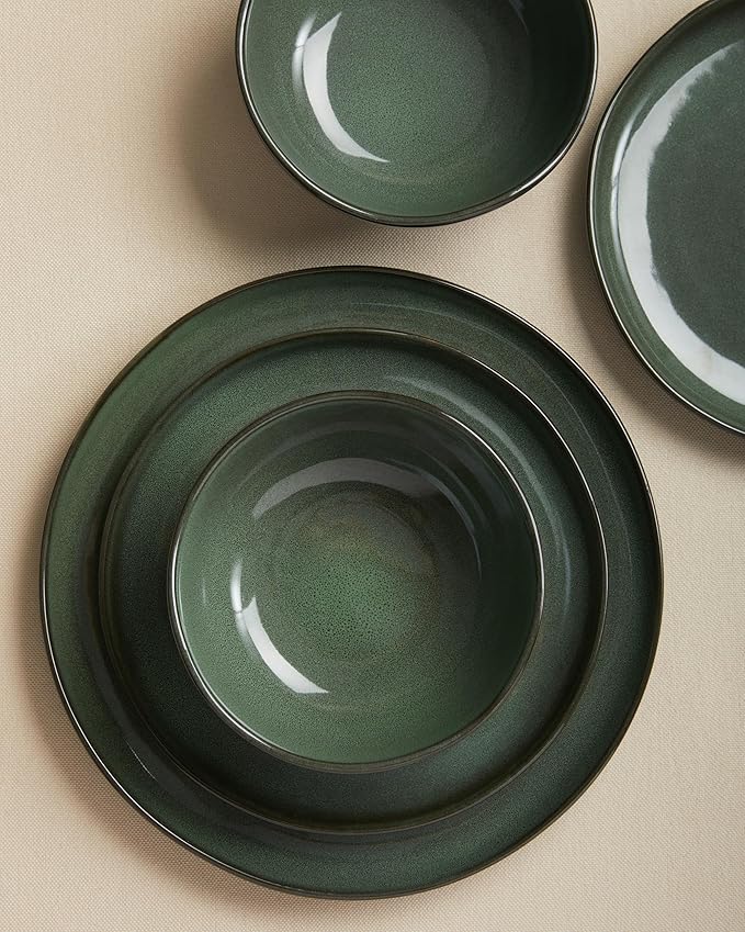 Large Holiday Dinnerware Sets for 8, Ceramic Plates and Bowls Set, Kitchen Dish Set, Microwave & Dishwasher Safe Dishware, Perfect for Christmas & Thanksgiving, Forest Green
