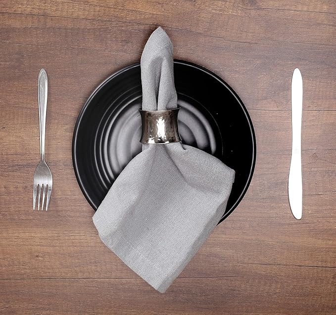 CLEENTABLE Farmhouse Napkin Rings Metal Spiral Napkin Rings -12 Pcs, Handcrafted Napkin Holders Buckles for Family Dinner, Christmas, Wedding, Party, Table Decorations (Silver)
